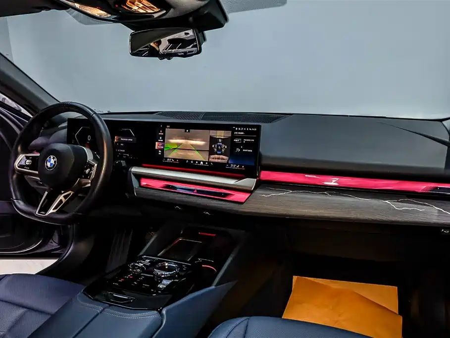 BMW BMW 5 Series 2025 530Li Luxury M Sport Package 2025 - thumbnail 13