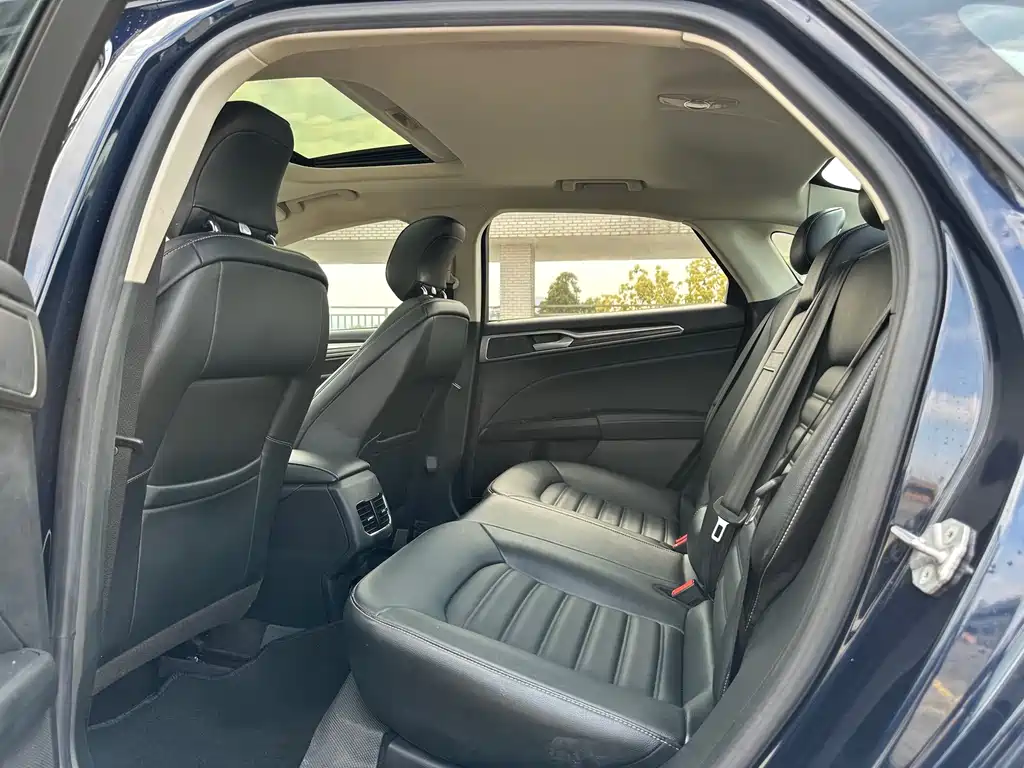 Ford Mondeo 2018 EcoBoost 180 Comfort 2022 - thumbnail 9