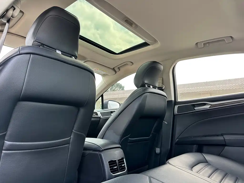 Ford Mondeo 2018 EcoBoost 180 Comfort 2022 - thumbnail 11