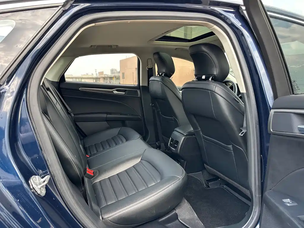 Ford Mondeo 2018 EcoBoost 180 Comfort 2022 - thumbnail 12