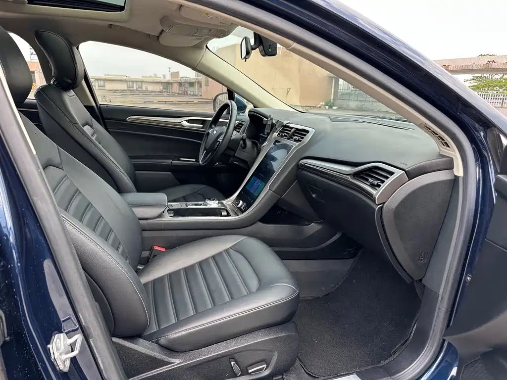 Ford Mondeo 2018 EcoBoost 180 Comfort 2022 - thumbnail 13