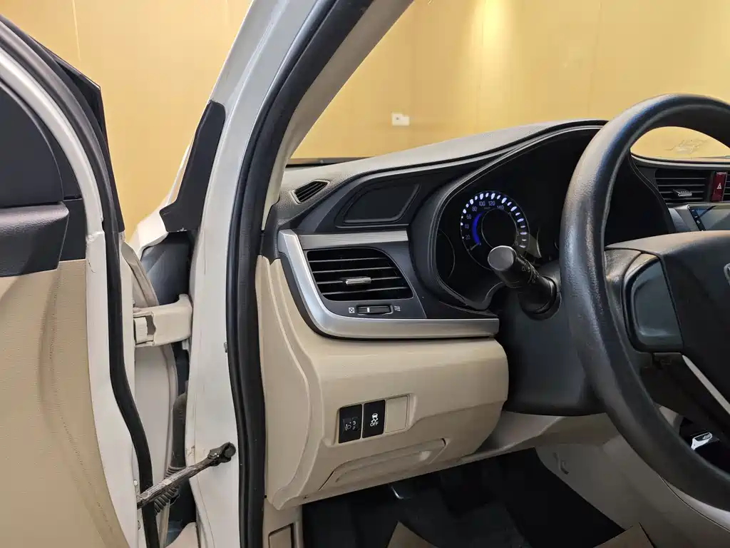Honda Honda Lingpai 2016 1.8L Manual Comfort Edition 2016 - thumbnail 11