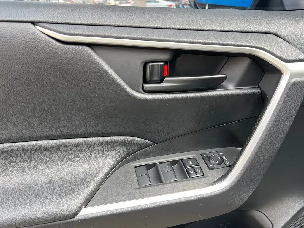 Toyota Venza 2022 2.0L CVT FWD Leading Edition 2022 - thumbnail 9