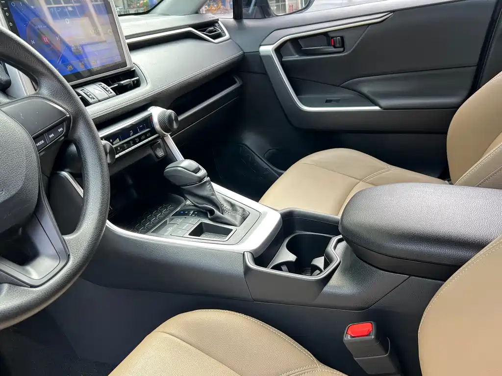 Toyota Venza 2022 2.0L CVT FWD Leading Edition 2022 - thumbnail 13