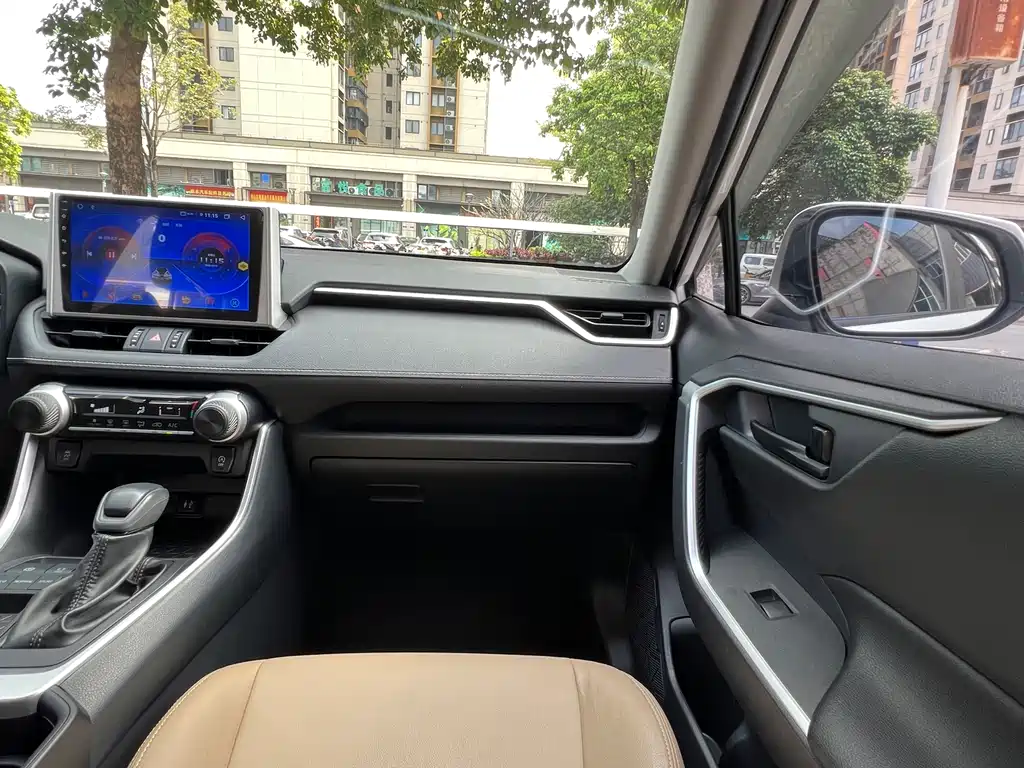 Toyota Venza 2022 2.0L CVT FWD Leading Edition 2022 - thumbnail 21
