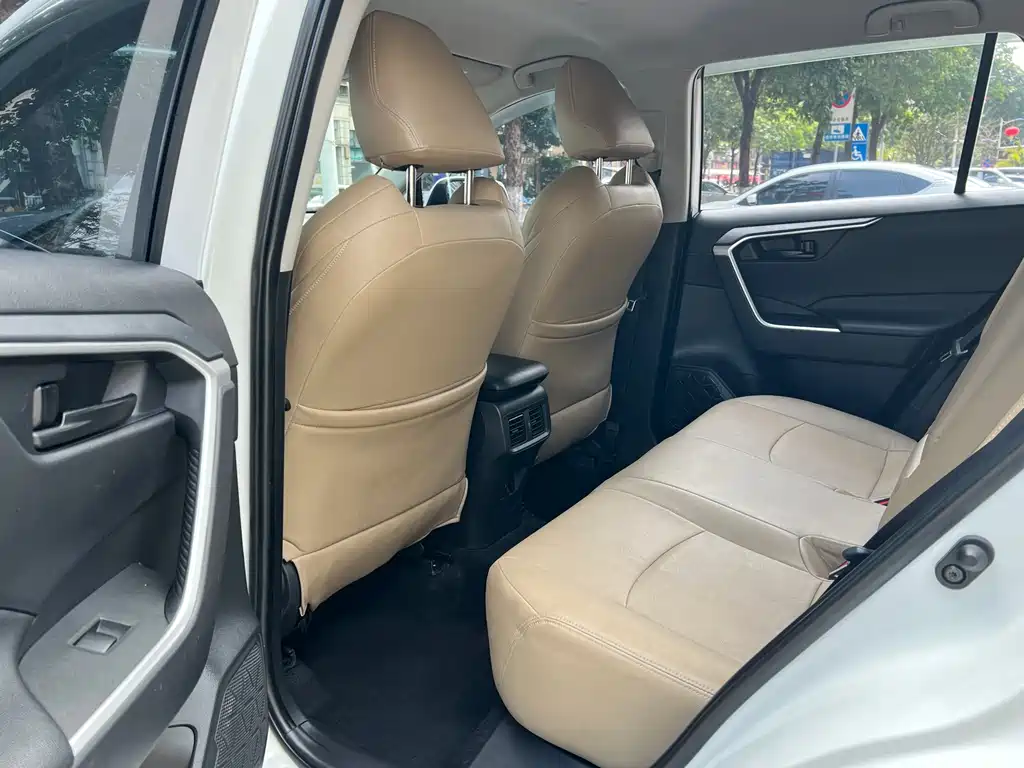 Toyota Venza 2022 2.0L CVT FWD Leading Edition 2022 - thumbnail 24