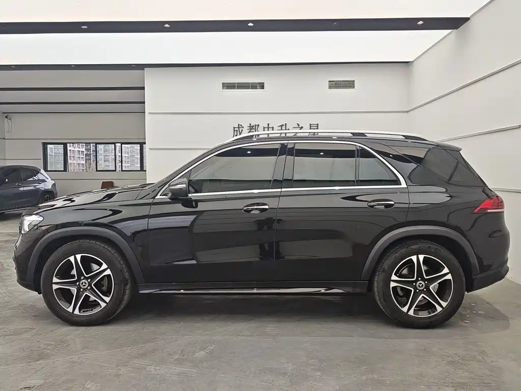 Mercedes-Benz Mercedes-Benz GLE 2020 Facelift GLE 350 4MATIC Fashion Edition 2022 - thumbnail 3