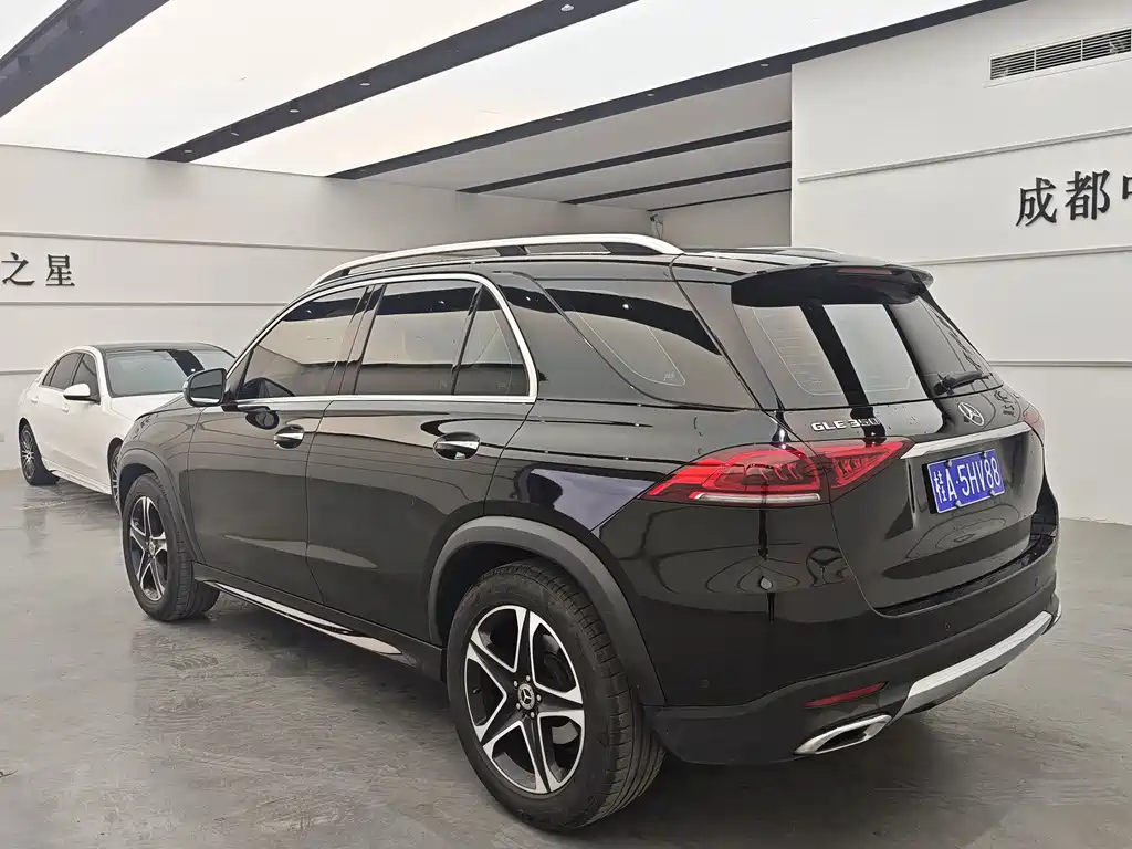 Mercedes-Benz Mercedes-Benz GLE 2020 Facelift GLE 350 4MATIC Fashion Edition 2022 - thumbnail 4