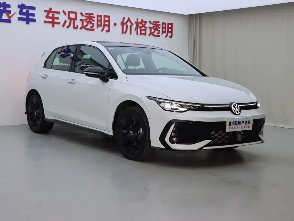 Volkswagen Golf 2025 300TSI R-Line 2025 - thumbnail 2