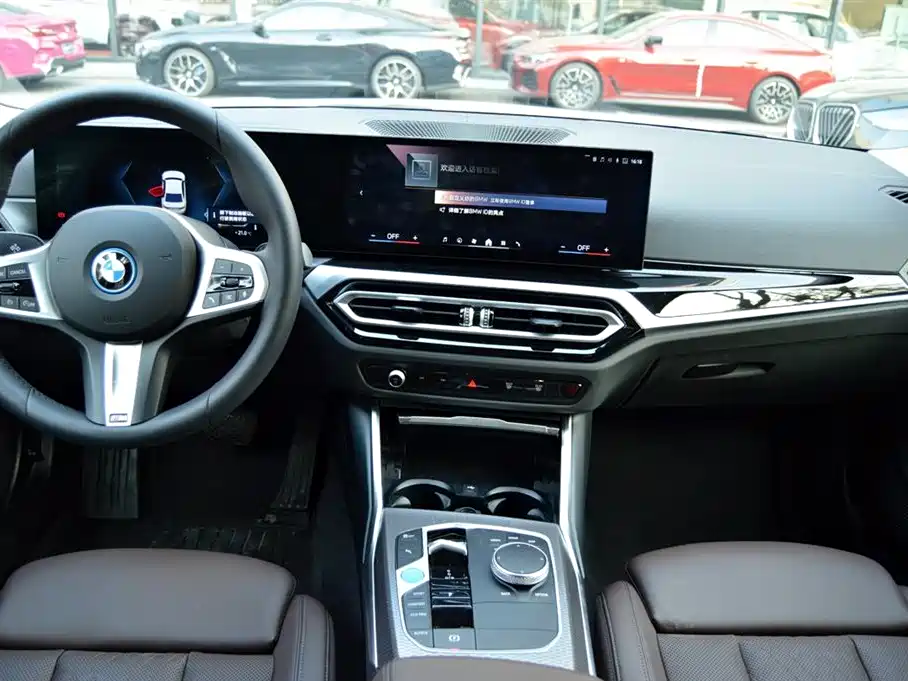 BMW BMW i3 2024 eDrive 40 L Night Shadow Package 2025 - thumbnail 12