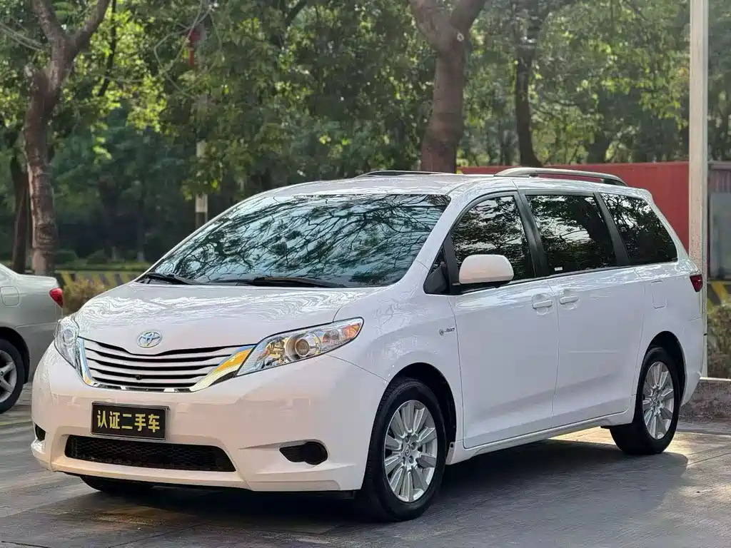 Toyota Toyota Sienna 2015 3.5L AWD LE 2018