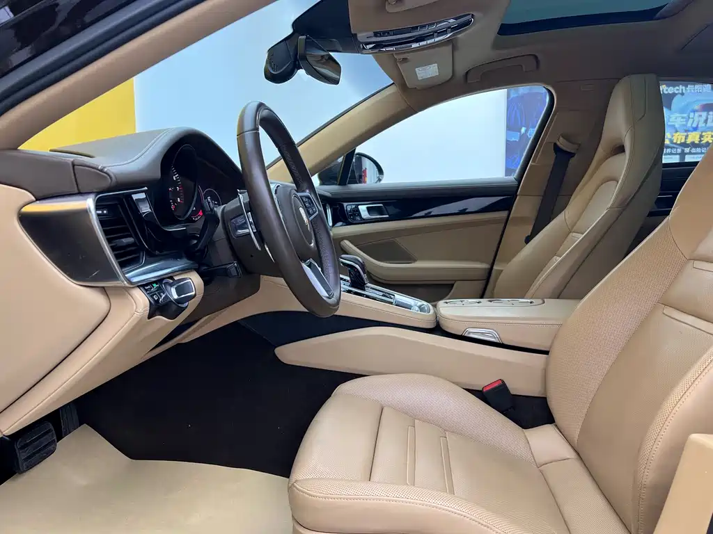 Porsche Porsche Panamera 2017 Panamera 4 Executive Long Wheelbase 3.0T 2019 - thumbnail 3