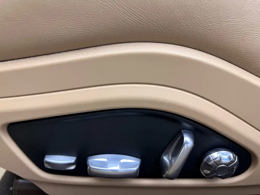 Porsche Porsche Panamera 2017 Panamera 4 Executive Long Wheelbase 3.0T 2019 - thumbnail 8