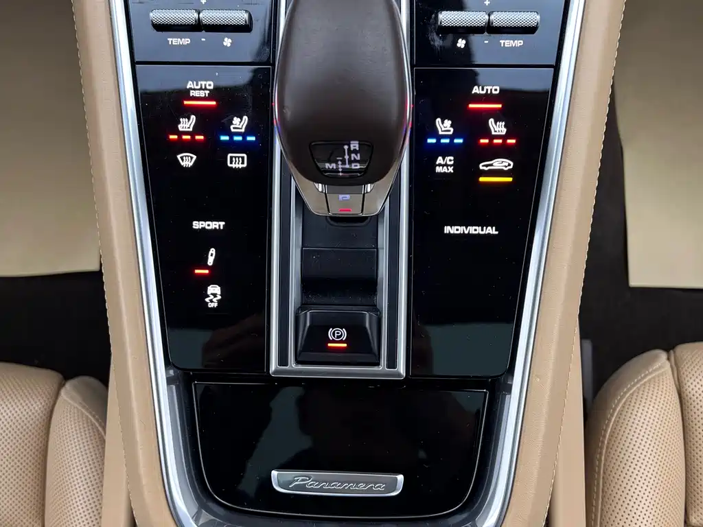 Porsche Porsche Panamera 2017 Panamera 4 Executive Long Wheelbase 3.0T 2019 - thumbnail 27