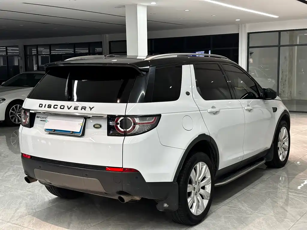 Land Rover Discovery Sport 2016 2.0T Limited Edition 2017 - thumbnail 4