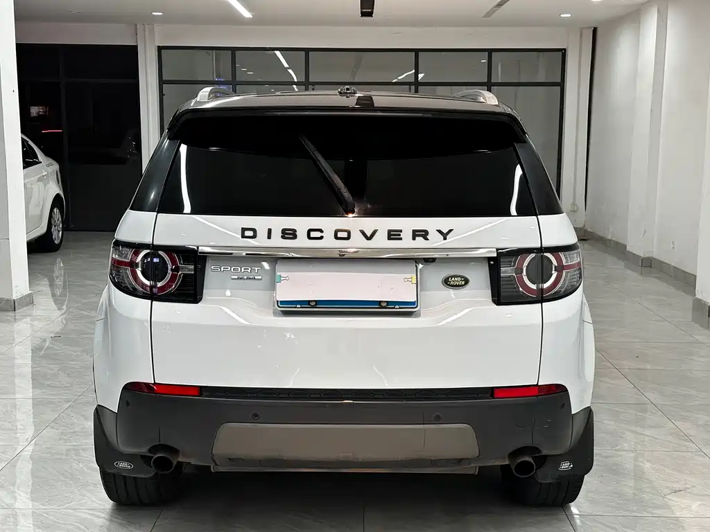 Land Rover Discovery Sport 2016 2.0T Limited Edition 2017 - thumbnail 5