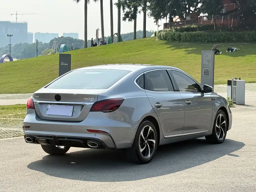 MG MG6 2020 1.5T Automatic Luxury Edition 2020 - thumbnail 3