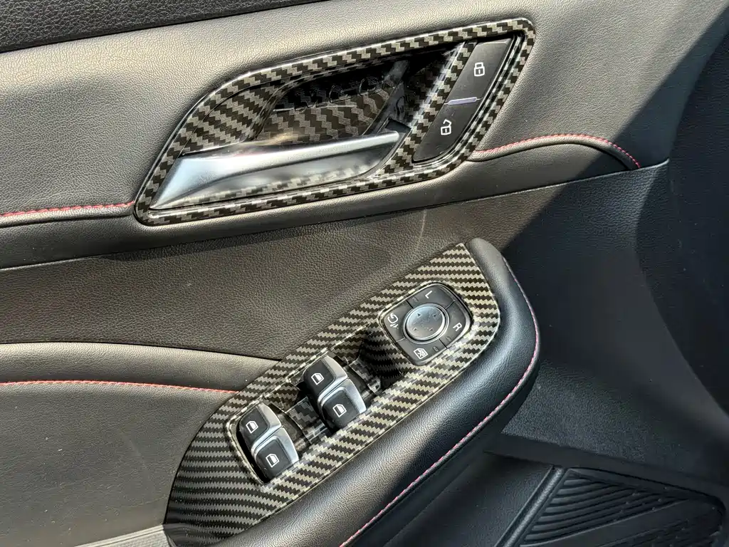 MG MG6 2020 1.5T Automatic Luxury Edition 2020 - thumbnail 15