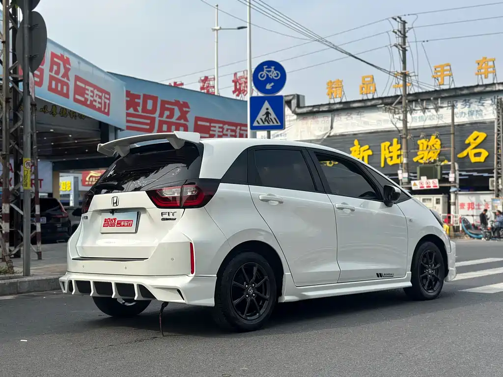 Honda Honda Fit 2022 1.5L CVT Infinite MUGEN Edition 2023 - thumbnail 3