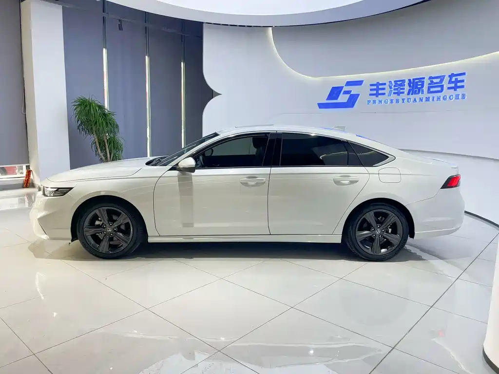 Honda Honda Inspire 2023 260TURBO Elegant Edition 2024 - thumbnail 2