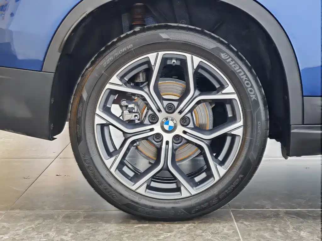 BMW BMW X1 2020 sDrive25Li Leading Edition 2020 - thumbnail 9