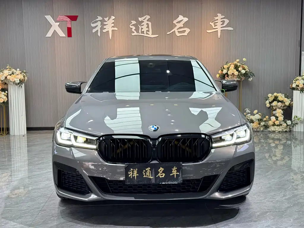 BMW BMW 5 Series (Imported) 2022 Model Year Facelift 530i Style Edition M Sport Package 2022 - thumbnail 2