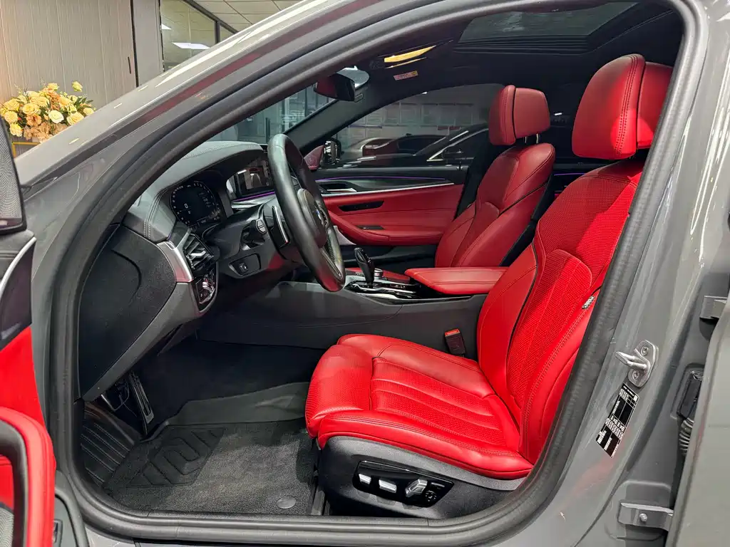 BMW BMW 5 Series (Imported) 2022 Model Year Facelift 530i Style Edition M Sport Package 2022 - thumbnail 5