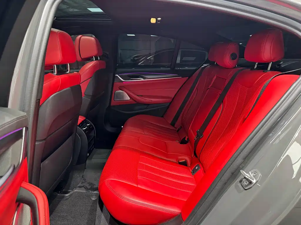BMW BMW 5 Series (Imported) 2022 Model Year Facelift 530i Style Edition M Sport Package 2022 - thumbnail 7