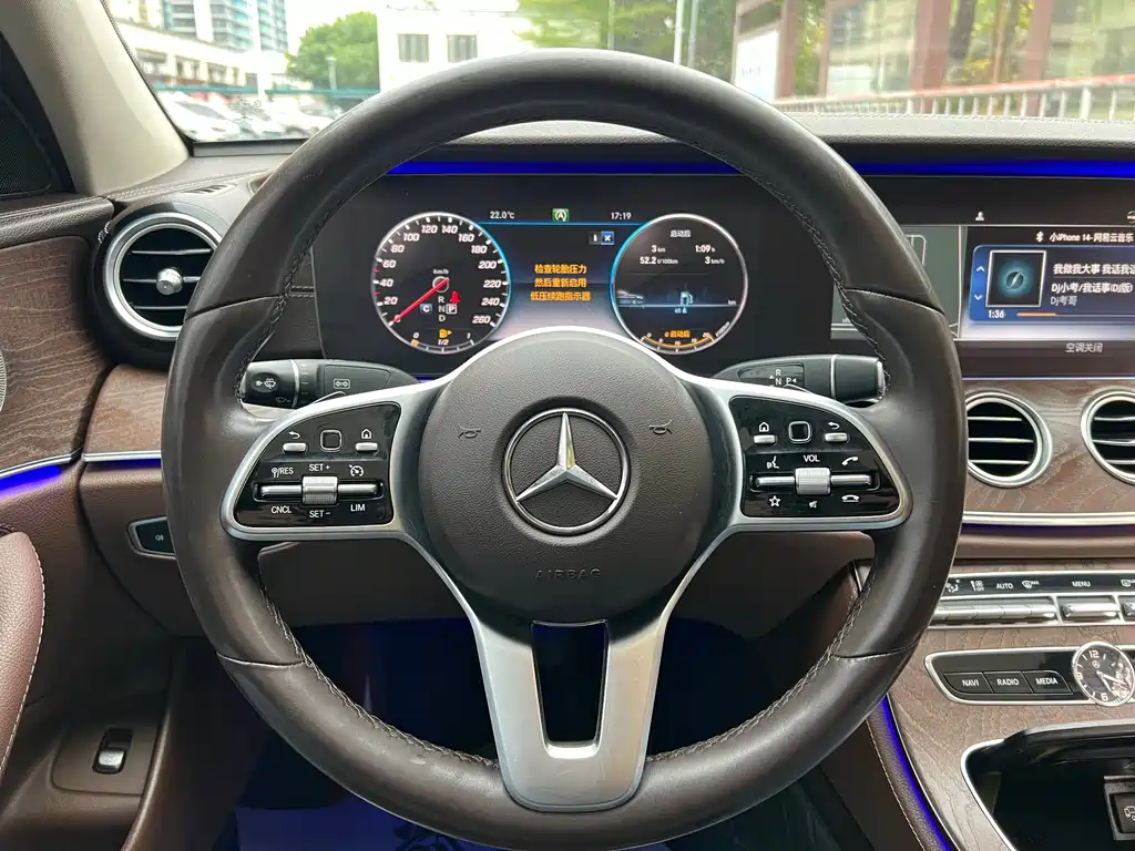 Mercedes-Benz Mercedes-Benz E-Class 2019 E 300 L Fashion Edition 2018 - thumbnail 4
