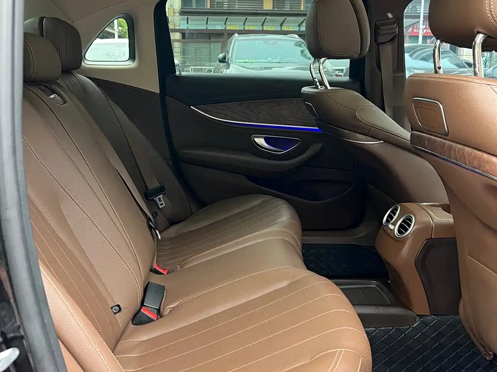 Mercedes-Benz Mercedes-Benz E-Class 2019 E 300 L Fashion Edition 2018 - thumbnail 9