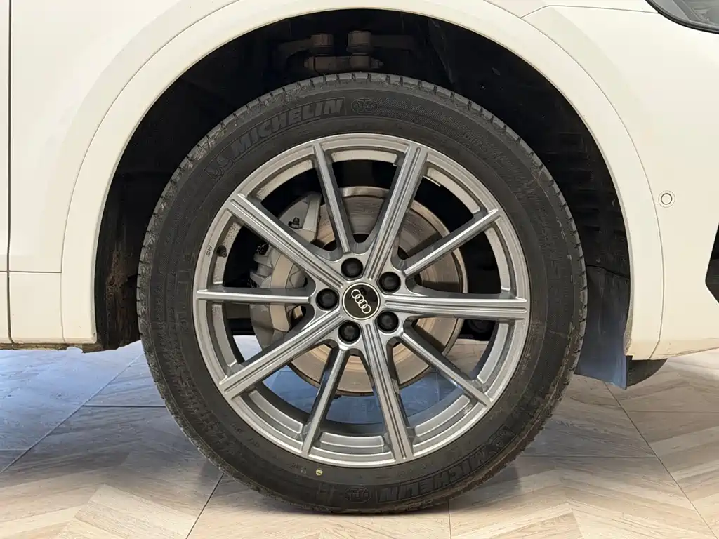 Audi Audi Q5L 2022 Facelift 45T Premium Dynamic Model 2022 - thumbnail 23