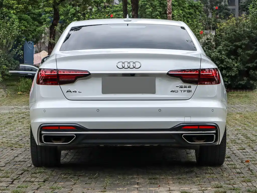 Audi Audi A4L 2020 40 TFSI Luxury Elegant Model 2021 - thumbnail 7