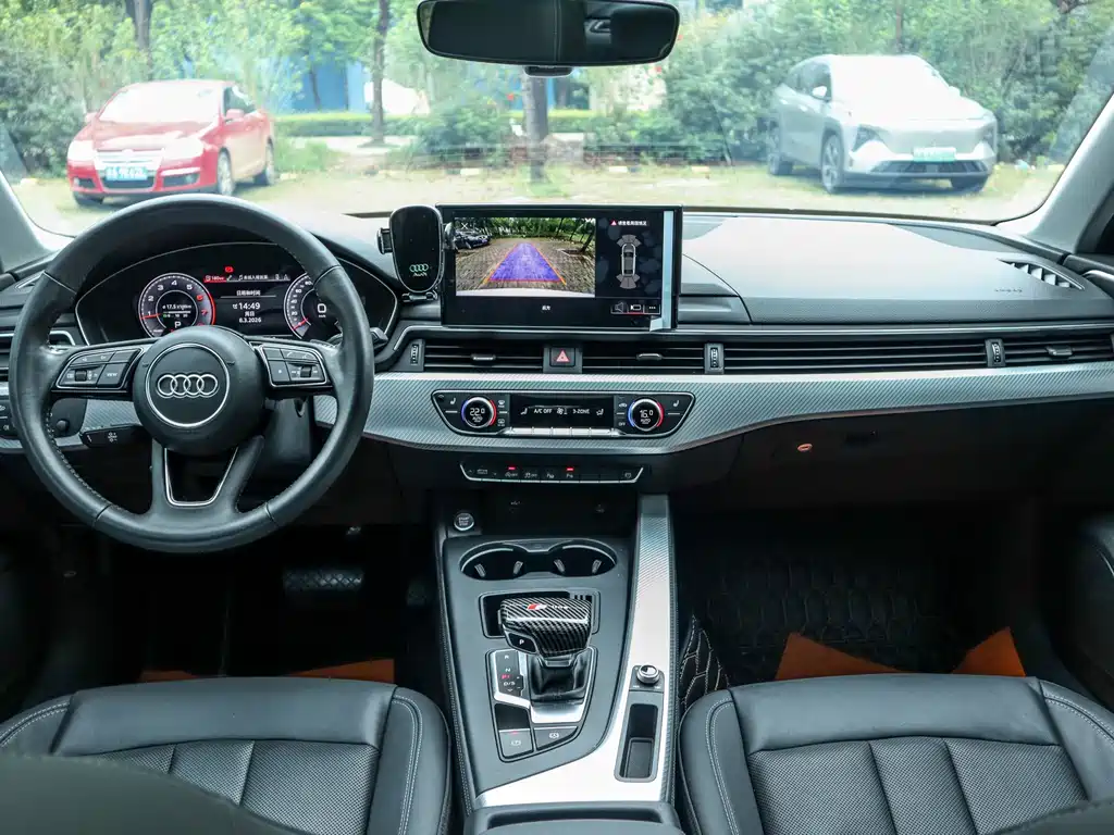 Audi Audi A4L 2020 40 TFSI Luxury Elegant Model 2021 - thumbnail 23