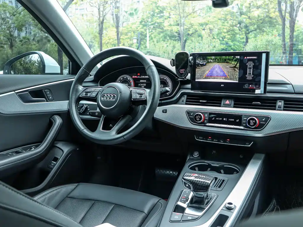 Audi Audi A4L 2020 40 TFSI Luxury Elegant Model 2021 - thumbnail 25