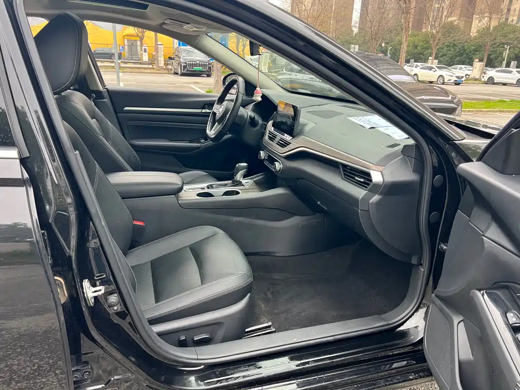 Nissan Nissan Altima 2021 2.0L XL Comfort Edition 2022 - thumbnail 11