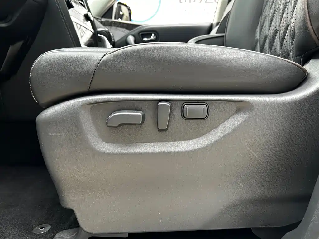 Nissan Nissan Armada 2023 5.6L Platinum Edition 2023 - thumbnail 6