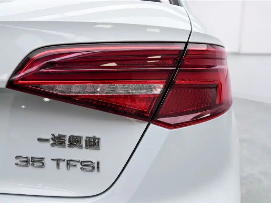 Audi Audi A3 Sportback 35 TFSI Fashion Edition 2019 Model VI 2019 - thumbnail 15