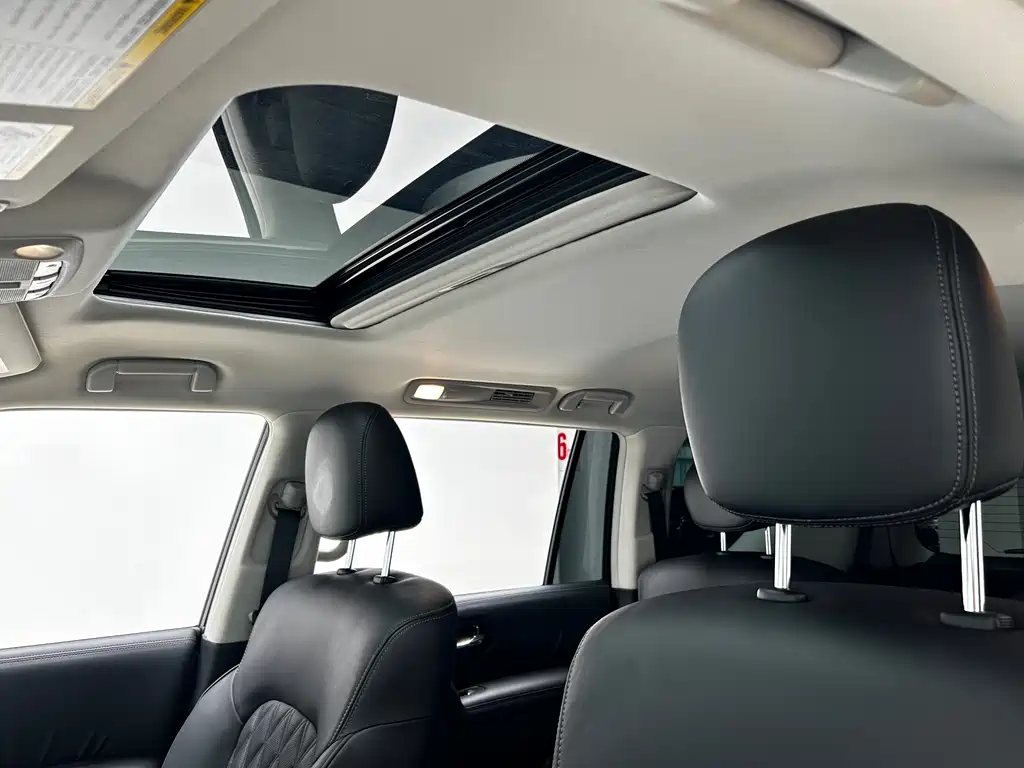 Nissan Nissan Armada 2023 5.6L Platinum Edition 2023 - thumbnail 9