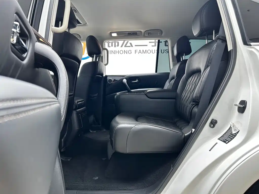 Nissan Nissan Armada 2023 5.6L Platinum Edition 2023 - thumbnail 12