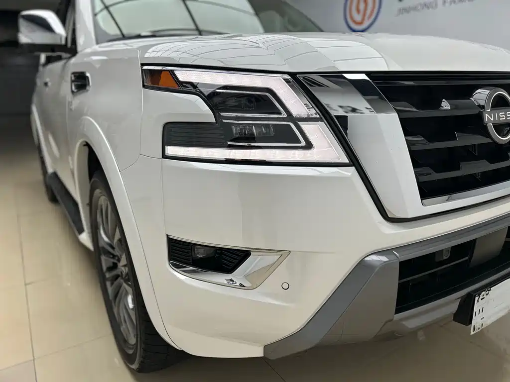Nissan Nissan Armada 2023 5.6L Platinum Edition 2023 - thumbnail 22