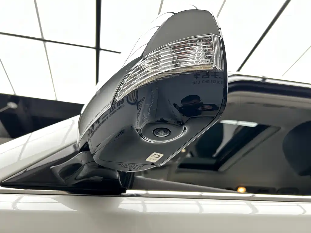 Nissan Nissan Armada 2023 5.6L Platinum Edition 2023 - thumbnail 24