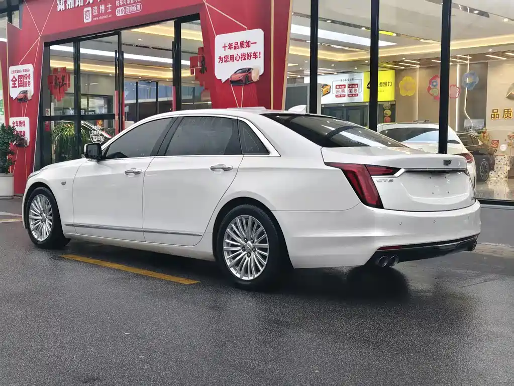 Cadillac Cadillac CT6 2022 28T Luxury 2023 - thumbnail 4