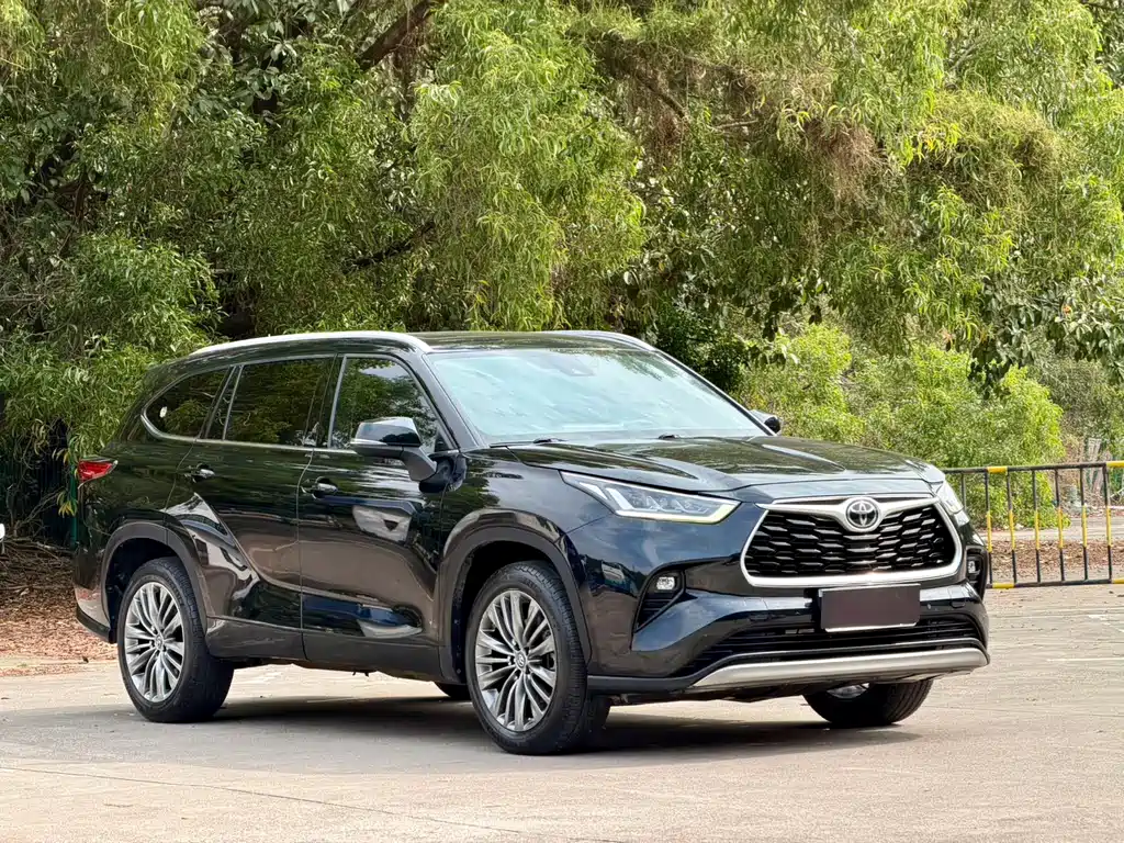 Toyota Toyota Highlander 2022 380T AWD Premium 7-seater 2022 - thumbnail 3