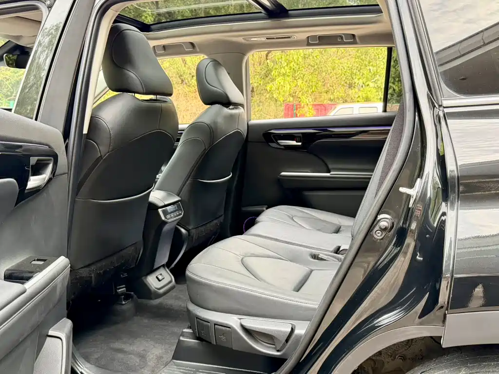 Toyota Toyota Highlander 2022 380T AWD Premium 7-seater 2022 - thumbnail 16