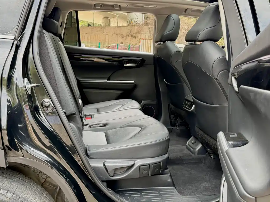 Toyota Toyota Highlander 2022 380T AWD Premium 7-seater 2022 - thumbnail 18