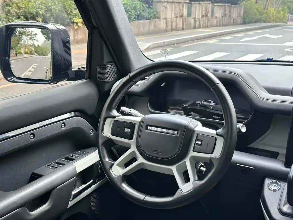 Land Rover Land Rover Defender 2022 110 P400 Dark Black Special Edition 2022 - thumbnail 9