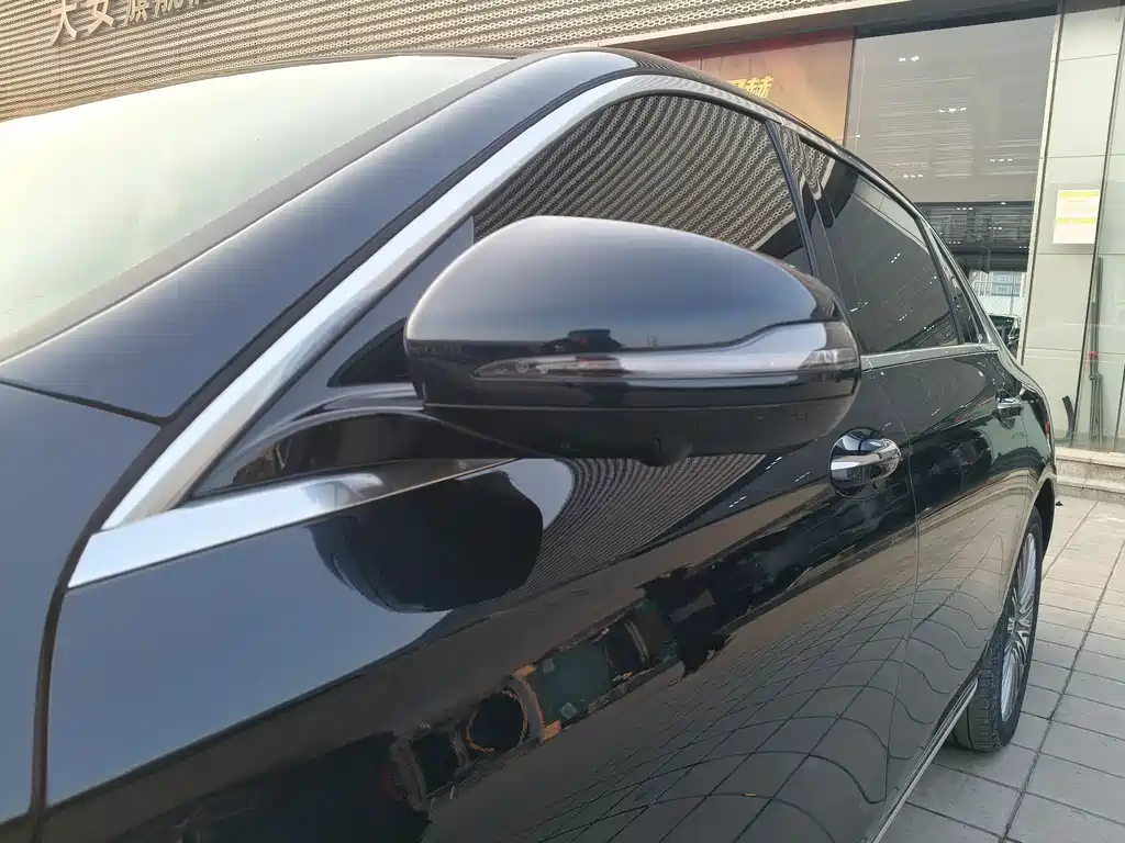 Mercedes-Benz Mercedes-Benz E-Class 2023 Model Year Facelift E 300 L Fashion Edition 2023 - thumbnail 5