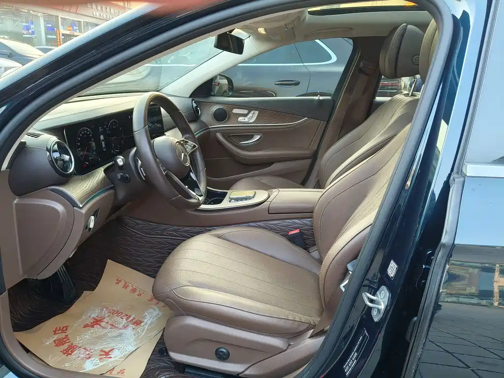 Mercedes-Benz Mercedes-Benz E-Class 2023 Model Year Facelift E 300 L Fashion Edition 2023 - thumbnail 8