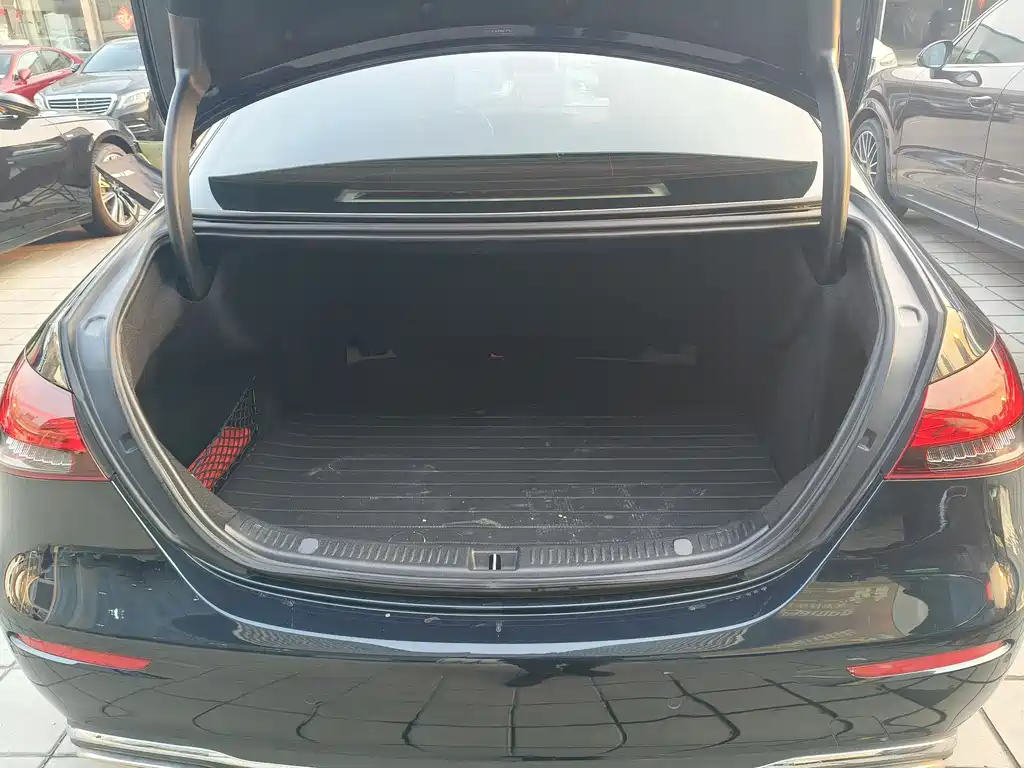 Mercedes-Benz Mercedes-Benz E-Class 2023 Model Year Facelift E 300 L Fashion Edition 2023 - thumbnail 25