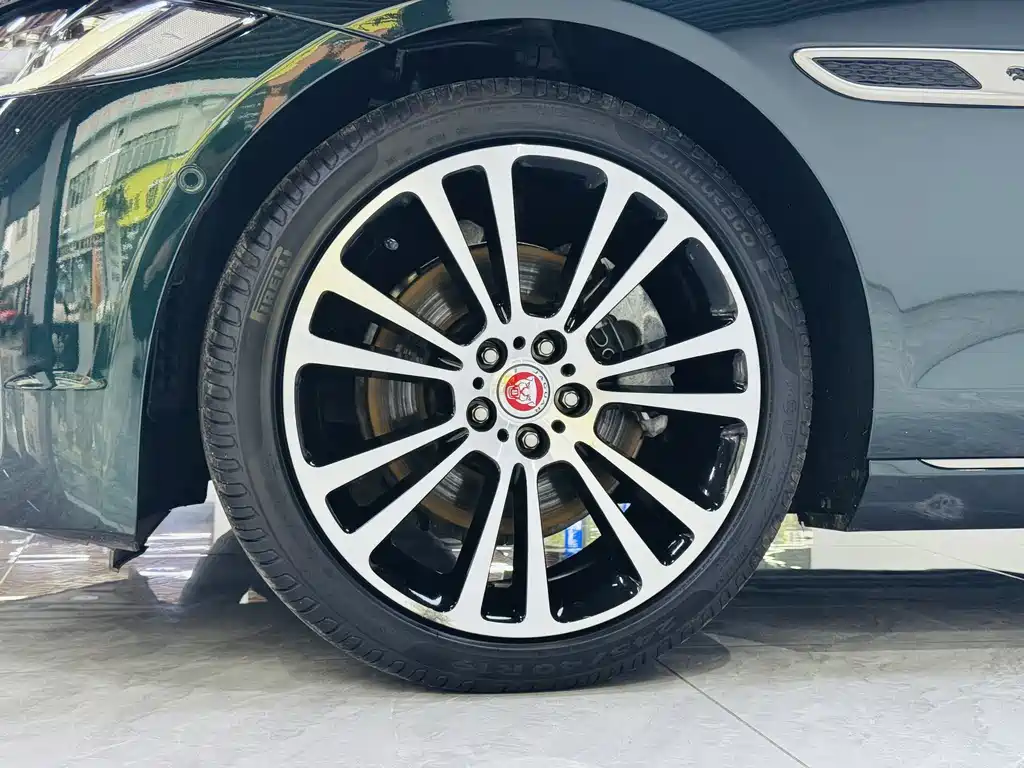 Jaguar Jaguar XFL 2023 XFL 2.0T P250 RWD Luxury Premium Edition 2023 - thumbnail 7